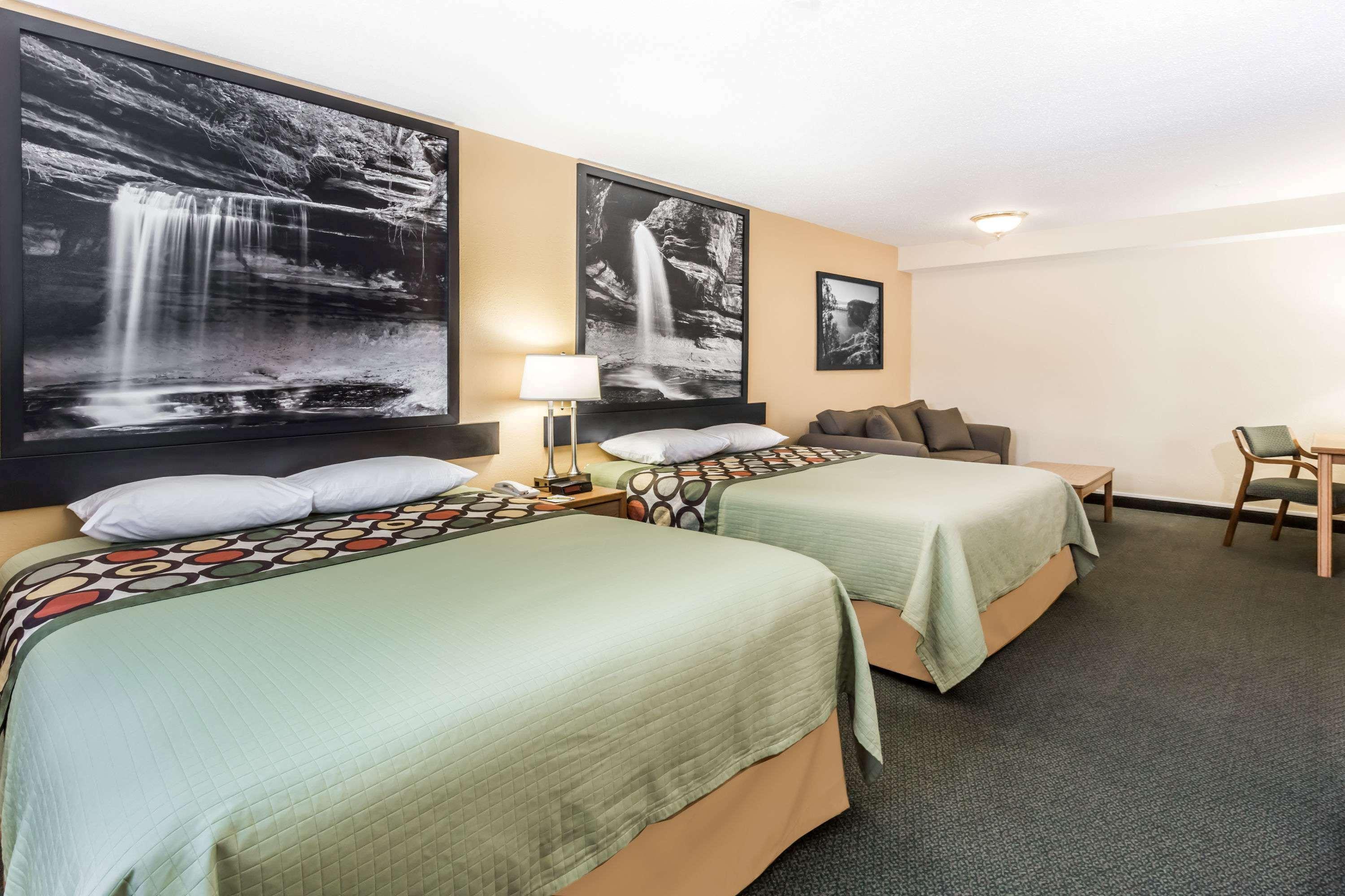 Hotel Super 8 By Wyndham Ottawa Starved Rock Extérieur photo